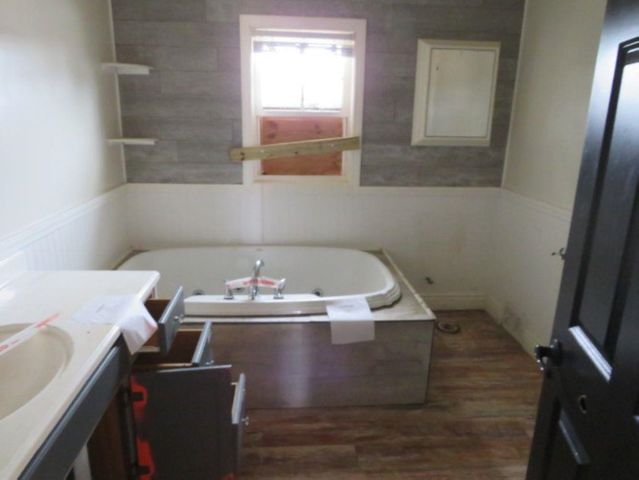 7021 Vermont Route 100, Troy, VT 05868