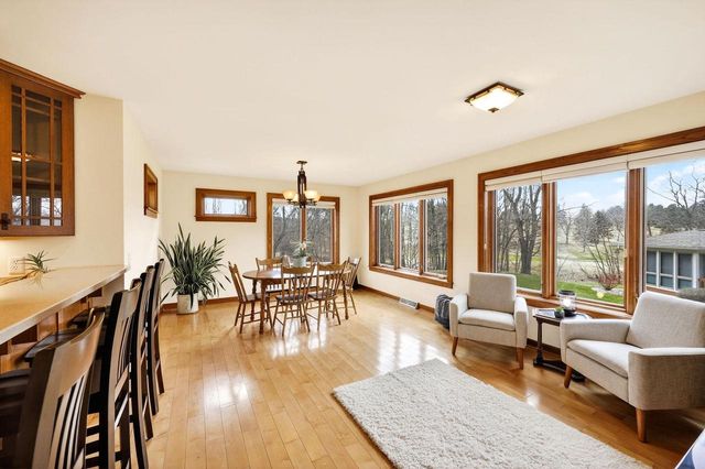 1242 Springbrook Drive, Baraboo, WI 53913