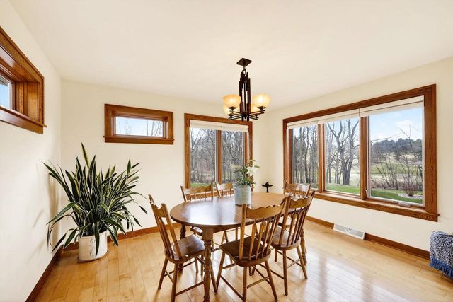 1242 Springbrook Drive, Baraboo, WI 53913