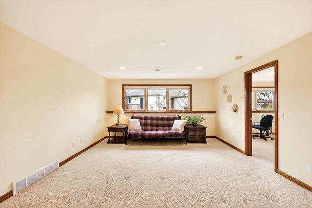 1242 Springbrook Drive, Baraboo, WI 53913
