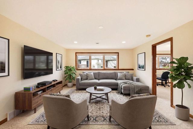 1242 Springbrook Drive, Baraboo, WI 53913