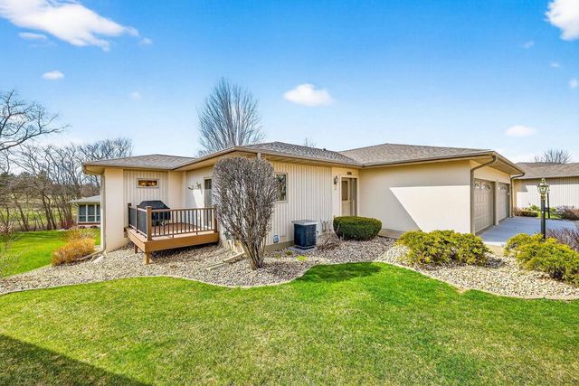 1242 Springbrook Drive, Baraboo, WI 53913