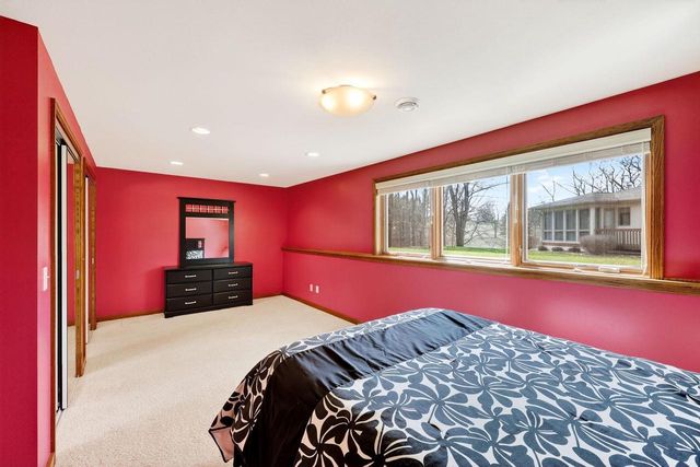 1242 Springbrook Drive, Baraboo, WI 53913
