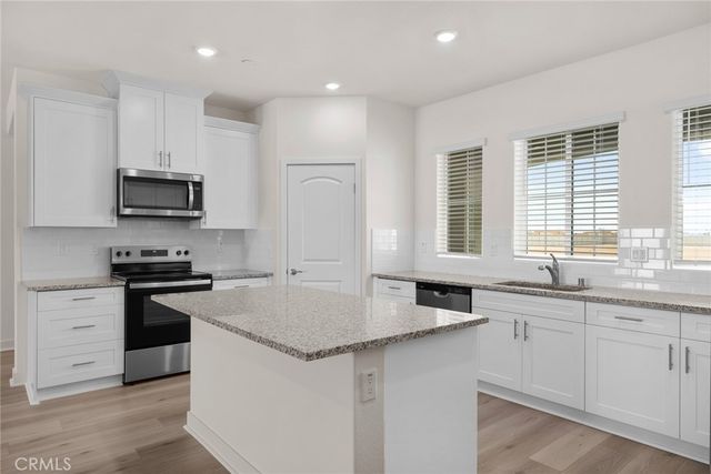 14585 Indigo, Apple Valley, CA 92307