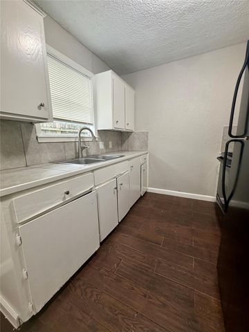 4827 Pine Avenue A, Pasadena, TX 77503