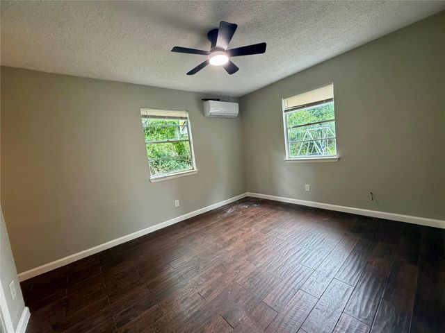 4827 Pine Avenue A, Pasadena, TX 77503