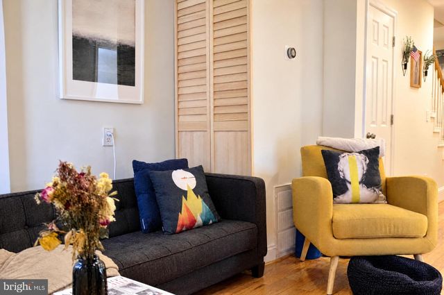 749 KENYON ST NW, Washington, DC 20010