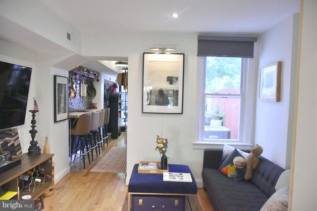 749 KENYON ST NW, Washington, DC 20010