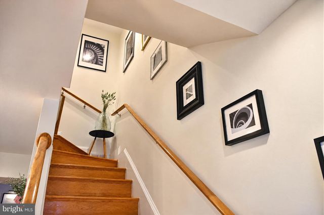 749 KENYON ST NW, Washington, DC 20010
