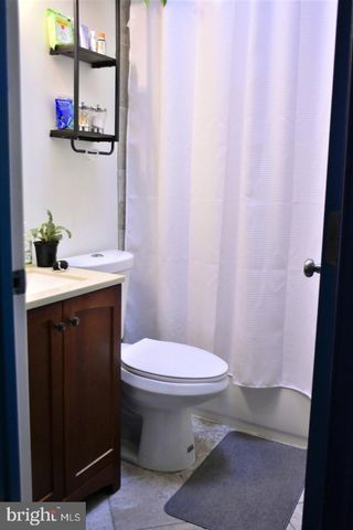 749 KENYON ST NW, Washington, DC 20010