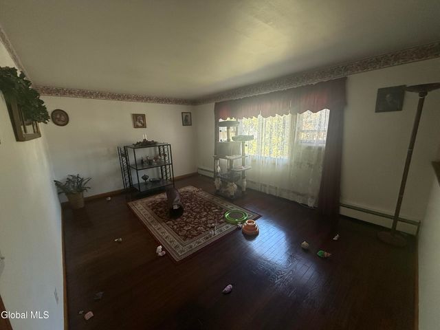 17 Dorchester Drive, Stillwater, NY 12170