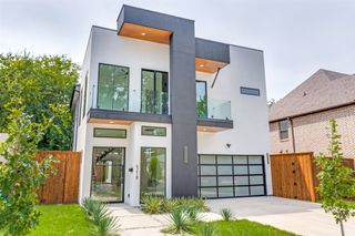 4218 Bonham Street, Dallas, TX 75229