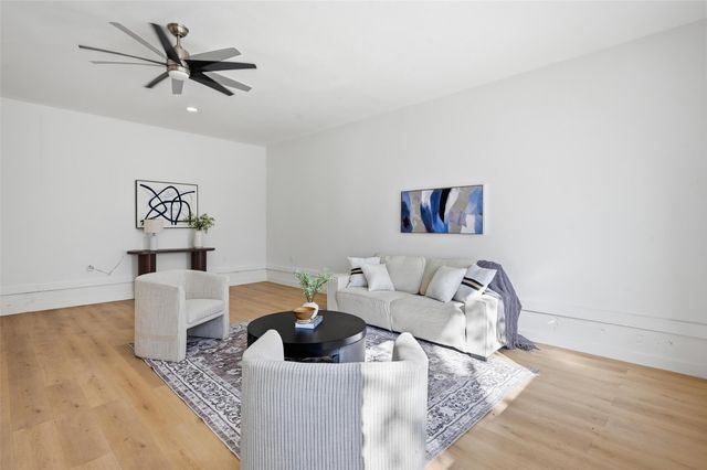 1711 Essex Avenue, Dallas, TX 75203