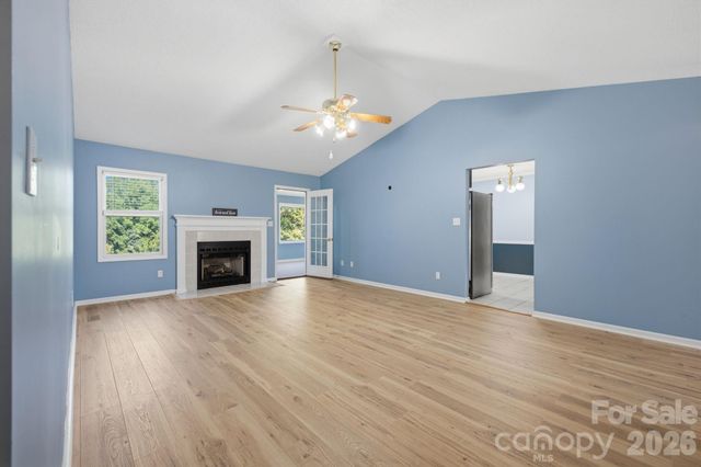 3842 Serenity Drive, Hickory, NC 28602