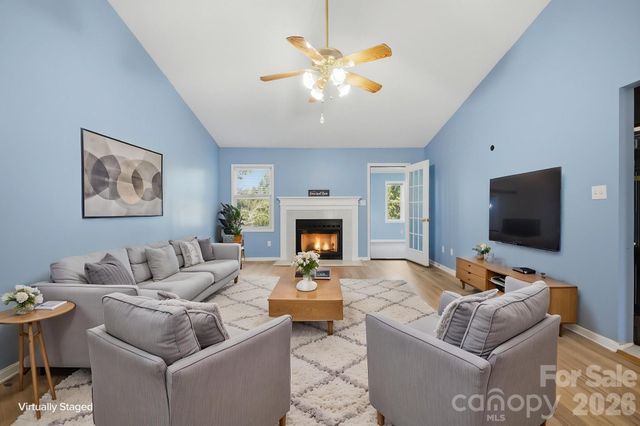 3842 Serenity Drive, Hickory, NC 28602