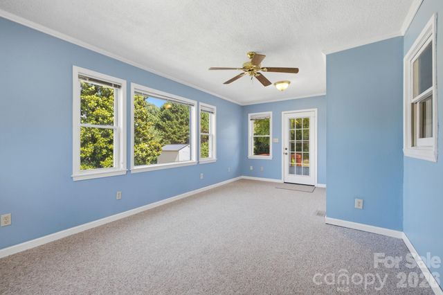 3842 Serenity Drive, Hickory, NC 28602