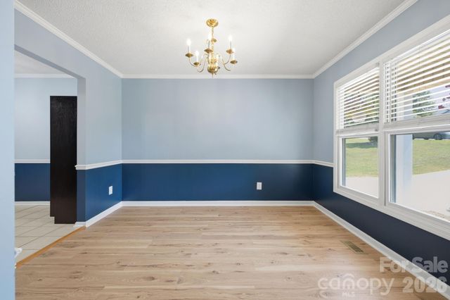 3842 Serenity Drive, Hickory, NC 28602