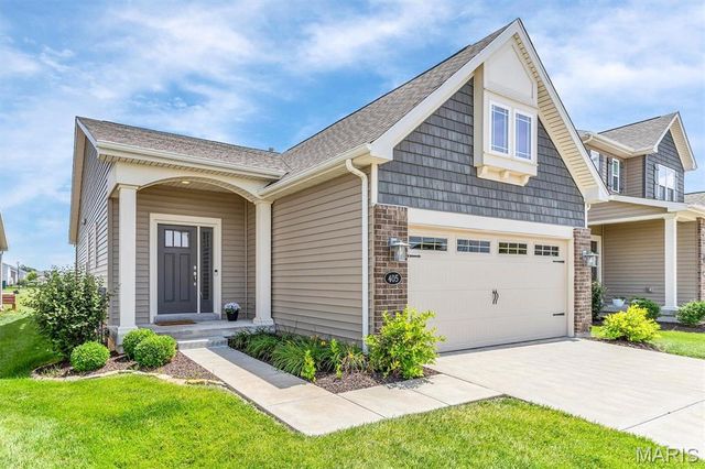 405 Copperfield Court, St Charles, MO 63301