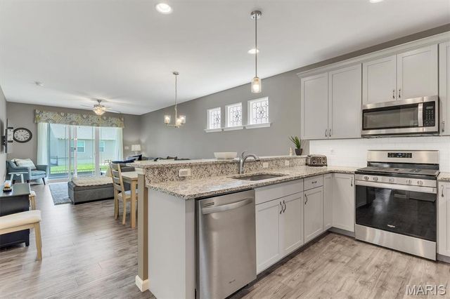 405 Copperfield Court, St Charles, MO 63301