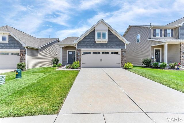 405 Copperfield Court, St Charles, MO 63301