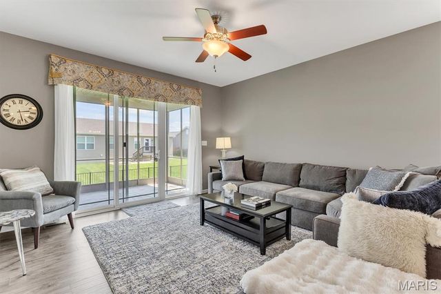 405 Copperfield Court, St Charles, MO 63301