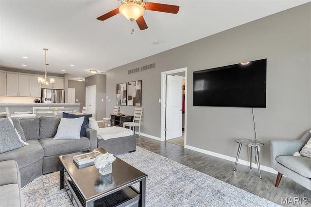 405 Copperfield Court, St Charles, MO 63301