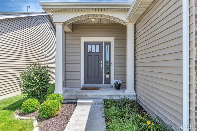 405 Copperfield Court, St Charles, MO 63301