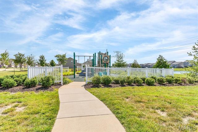 405 Copperfield Court, St Charles, MO 63301