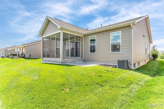 405 Copperfield Court, St Charles, MO 63301