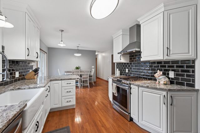 13563 Eidelweiss Street NW, Andover, MN 55304