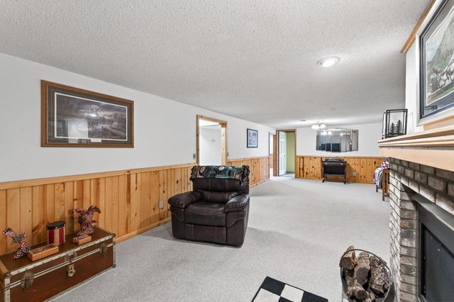 13563 Eidelweiss Street NW, Andover, MN 55304