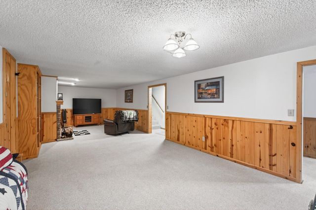 13563 Eidelweiss Street NW, Andover, MN 55304