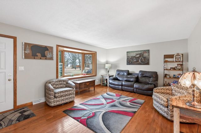 13563 Eidelweiss Street NW, Andover, MN 55304