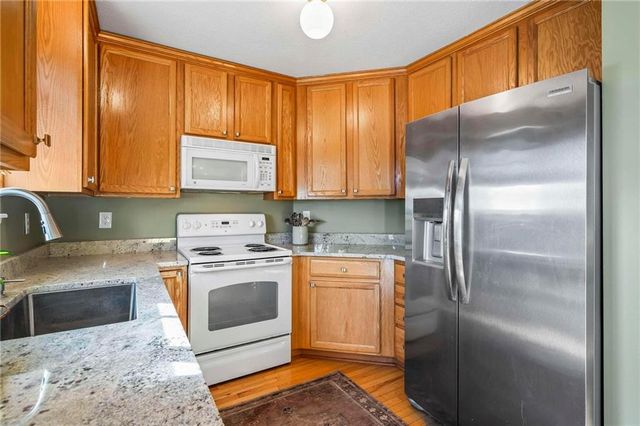 1905 NW 82nd Terrace, Kansas City, MO 64151