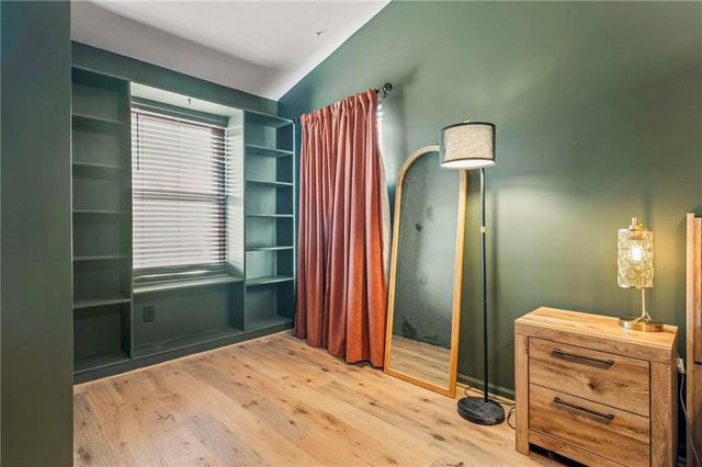 1905 NW 82nd Terrace, Kansas City, MO 64151