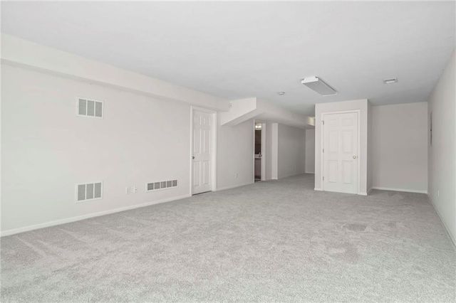 1905 NW 82nd Terrace, Kansas City, MO 64151