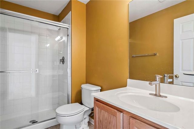 1905 NW 82nd Terrace, Kansas City, MO 64151