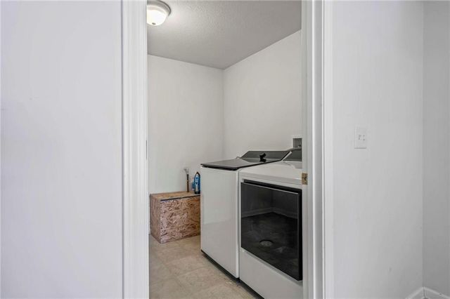 1905 NW 82nd Terrace, Kansas City, MO 64151