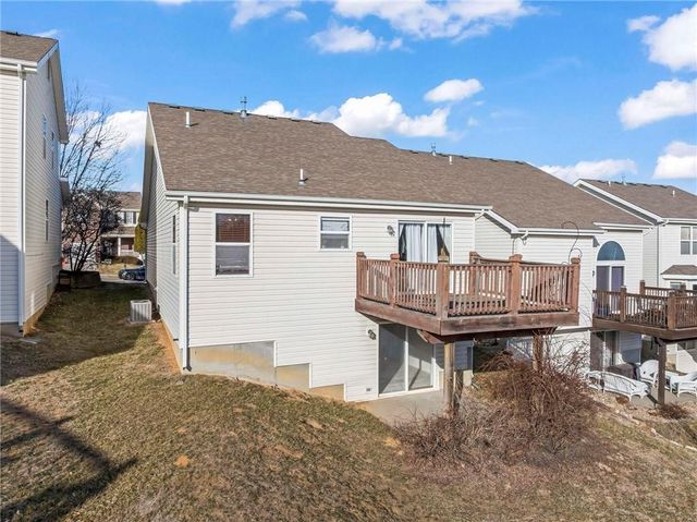 1905 NW 82nd Terrace, Kansas City, MO 64151