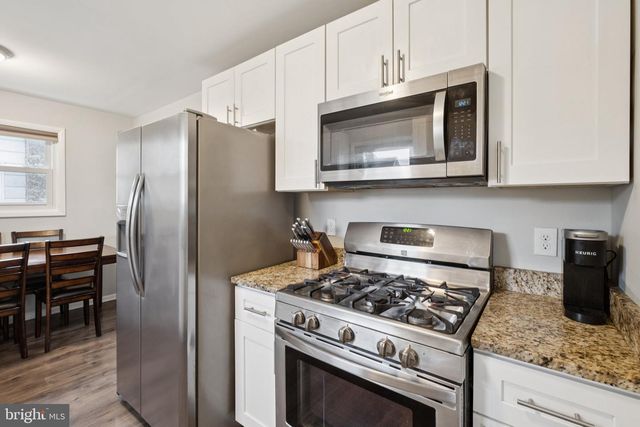 614 W BROOKE AVE, Magnolia, NJ 08049