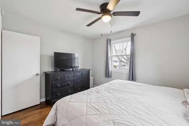 614 W BROOKE AVE, Magnolia, NJ 08049