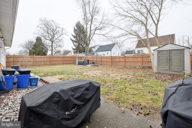 614 W BROOKE AVE, Magnolia, NJ 08049