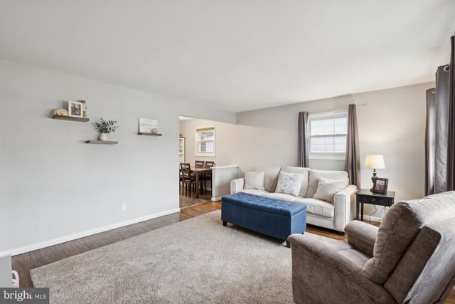 614 W BROOKE AVE, Magnolia, NJ 08049