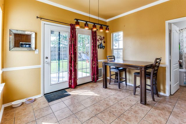 490 Holly Grove ST, Kyle, TX 78640