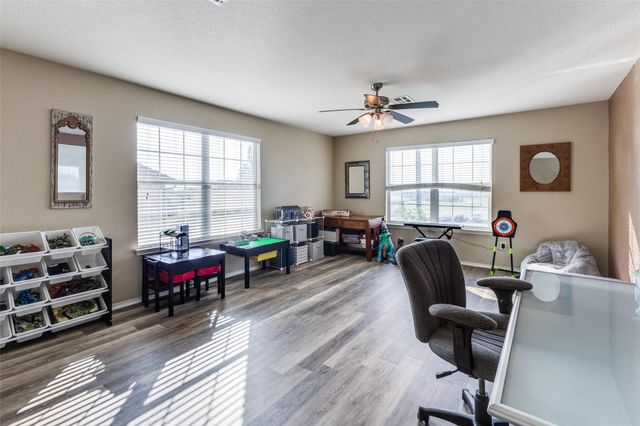490 Holly Grove ST, Kyle, TX 78640