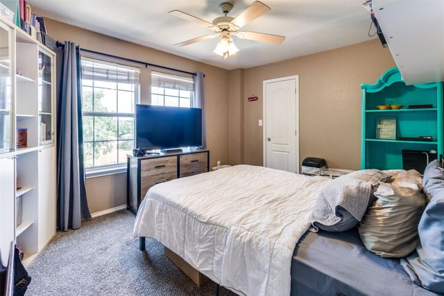 490 Holly Grove ST, Kyle, TX 78640