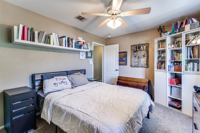 490 Holly Grove ST, Kyle, TX 78640