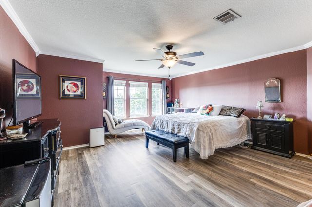 490 Holly Grove ST, Kyle, TX 78640