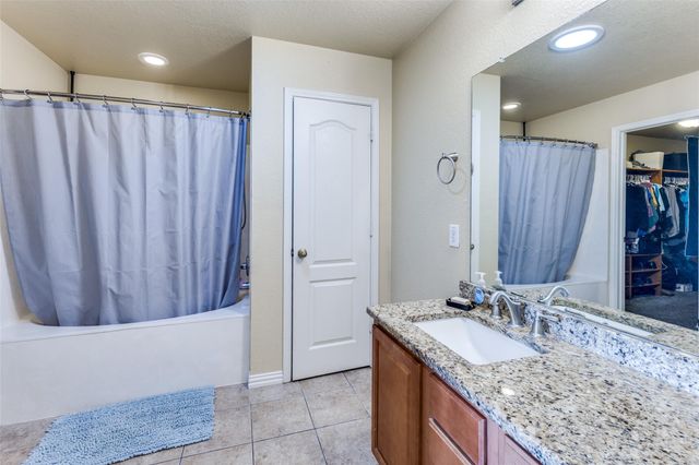 490 Holly Grove ST, Kyle, TX 78640