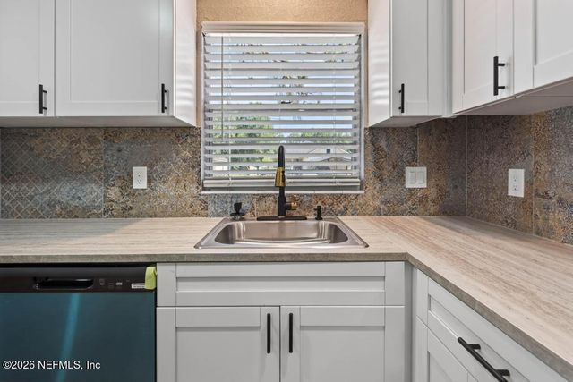 4313 HARBOR VIEW Drive, Jacksonville, FL 32208